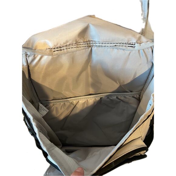 Eastsport White Toploader Backpack - Picture 5 of 5